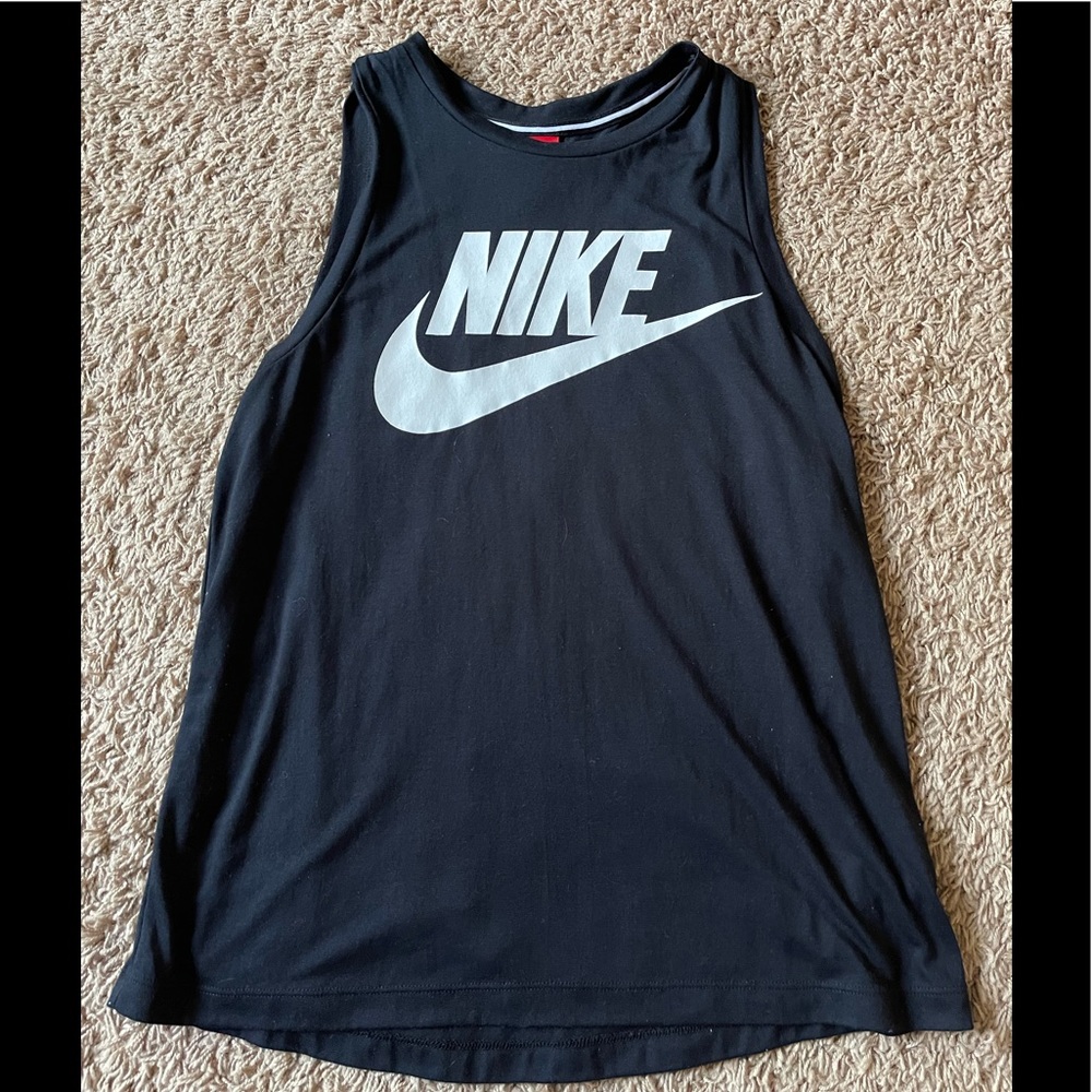Women’s Nike Tank Top - M